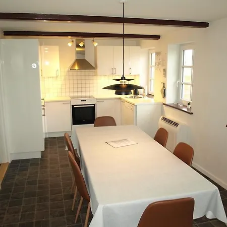 Awesome In With 2 Bedrooms And Wifi